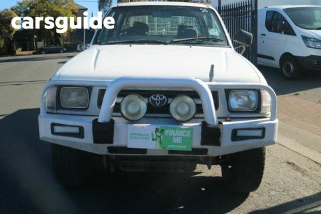 White 2001 Toyota Hilux Dual Cab Pick-up (4X4)