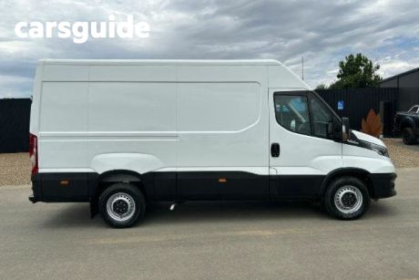 White 2021 Iveco Daily Commercial