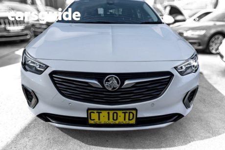 White 2018 Holden Commodore Sportswagon RS (5YR)