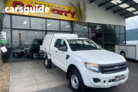 White 2015 Ford Ranger Super Cab Chassis XL 3.2 (4X4)