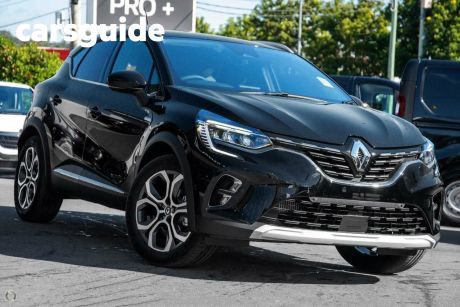 Black 2022 Renault Captur Wagon Intens