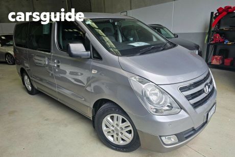 Silver 2016 Hyundai Imax Wagon