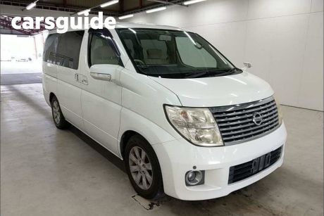 White 2007 Nissan Elgrand Commercial 8 Seater Luxury People Mover