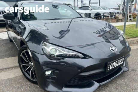 Grey 2017 Toyota 86 Coupe GTS ZN6