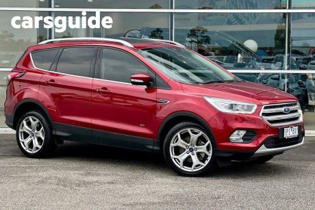 Red 2019 Ford Escape Wagon Titanium (awd)