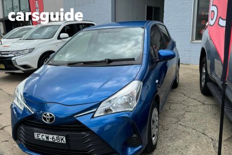 Blue 2019 Toyota Yaris Hatchback Ascent
