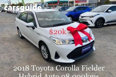 White 2018 Toyota Corolla Wagon Fielder (hybrid)