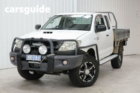 White 2010 Toyota Hilux X Cab Cab Chassis SR (4X4)