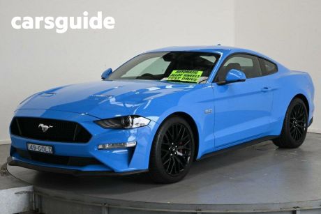 Blue 2022 Ford Mustang Fastback GT 5.0 V8