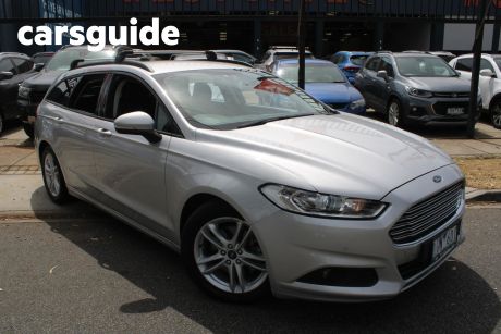 Silver 2015 Ford Mondeo Wagon Ambiente