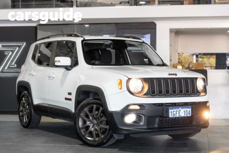 White 2017 Jeep Renegade Wagon Limited