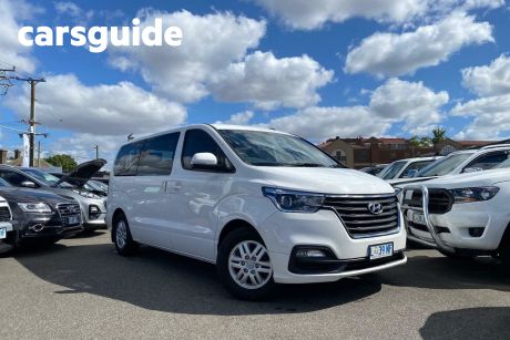 White 2018 Hyundai Imax Wagon Active
