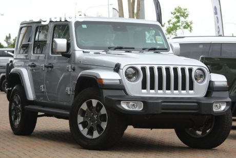 Silver 2023 Jeep Wrangler Unlimited Hardtop Overland (4X4)