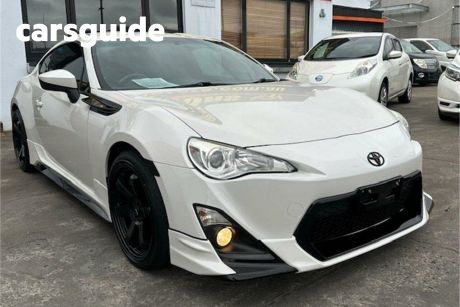 White 2014 Toyota 86 Coupe GT