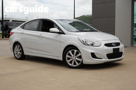 White 2019 Hyundai Accent Sedan Sport