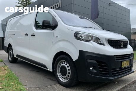 White 2019 Peugeot Expert Van 150 HDI Long