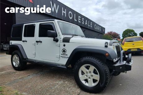 White 2013 Jeep Wrangler Convertible Unlimited Sport