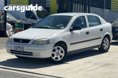 White 2001 Holden Astra Hatch CD TS