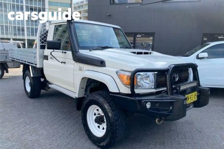 White 2017 Toyota Landcruiser Cab Chassis GXL (4X4)