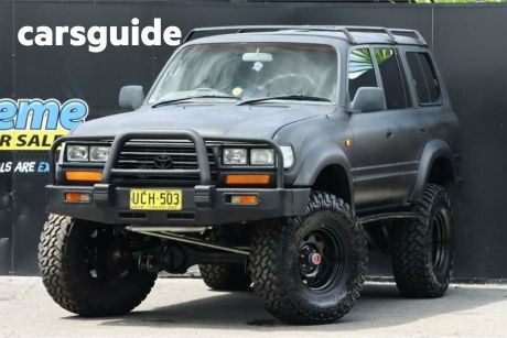 Green 1995 Toyota Landcruiser Wagon Rugby World CUP (4X4)