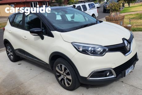 White 2017 Renault Captur Wagon Expression