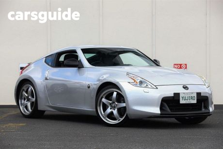 Silver 2010 Nissan 370Z Coupe
