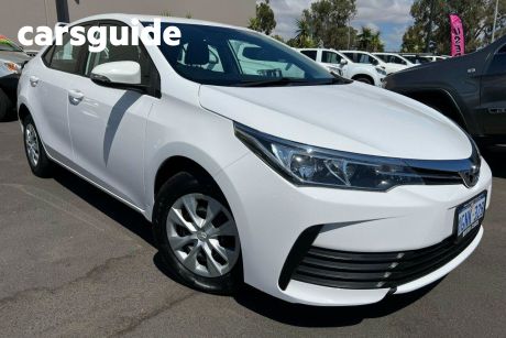 White 2018 Toyota Corolla OtherCar Ascent S-CVT