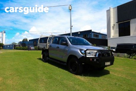 Silver 2019 Toyota Hilux Double Cab Chassis SR (4X4)
