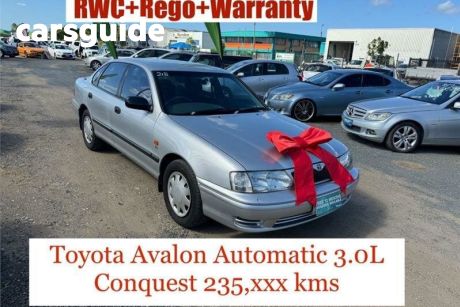 Silver 2000 Toyota Avalon Sedan Conquest