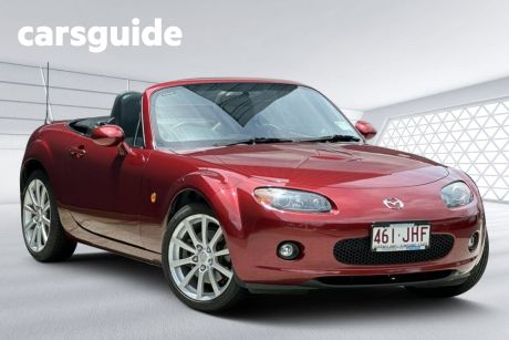 Red 2005 Mazda MX-5 Convertible (leather)