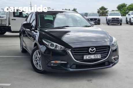 Black 2018 Mazda 3 Hatchback Maxx Sport