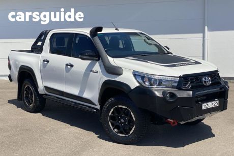 White 2018 Toyota Hilux Double Cab Pick Up Rugged X (4X4)