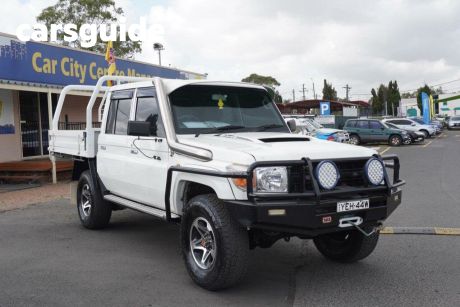 White 2014 Toyota Landcruiser Double Cab Chassis Workmate (4X4)