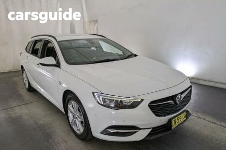 White 2018 Holden Commodore Sportswagon LT