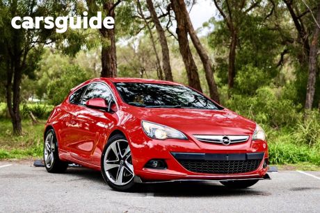 Red 2013 Opel Astra Coupe GTC 1.6 Sport
