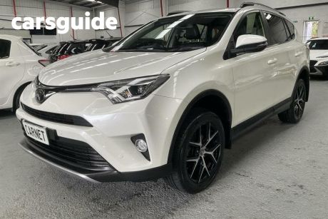 White 2018 Toyota RAV4 Wagon GXL (2WD)