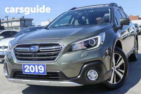 Green 2019 Subaru Outback Wagon 2.5I Premium