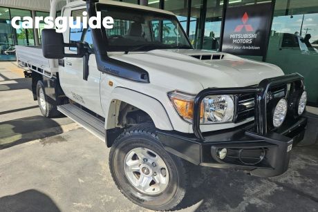 White 2016 Toyota Landcruiser Cab Chassis GXL (4X4)