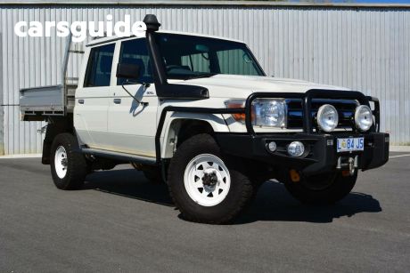 White 2020 Toyota Landcruiser Double Cab Chassis GXL (4X4)