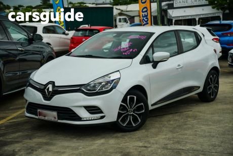 White 2018 Renault Clio Hatchback Life