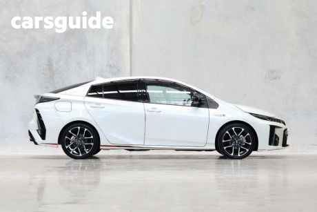 White 2018 Toyota Prius Sedan S GR Sport