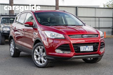 Red 2015 Ford Kuga Wagon Trend (awd)
