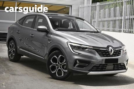 Grey 2022 Renault Arkana Coupe Intens