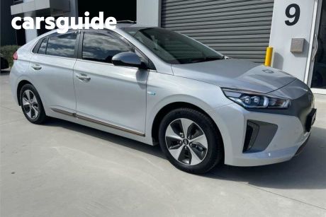 Silver 2018 Hyundai Ioniq Hatchback Electric Premium (blk Grille)
