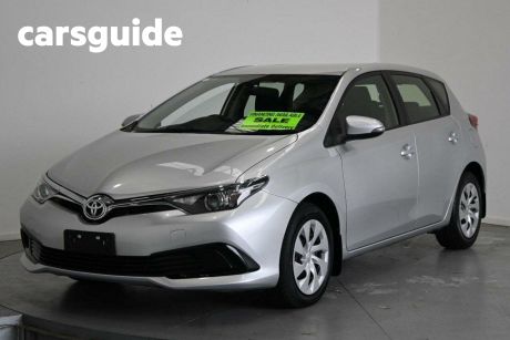 Silver 2018 Toyota Corolla Hatchback Ascent
