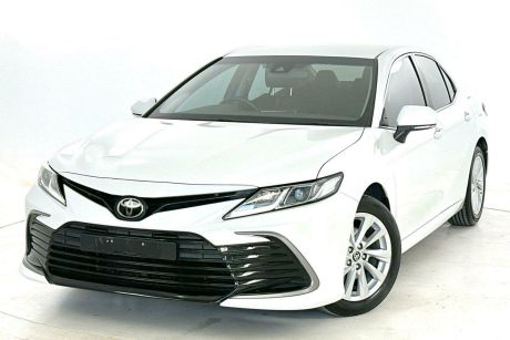 White 2021 Toyota Camry Sedan Ascent + SAT NAV