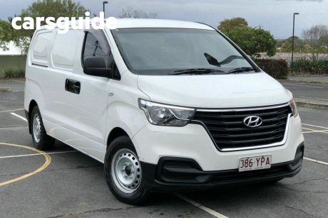 White 2018 Hyundai Iload Van 3S Liftback