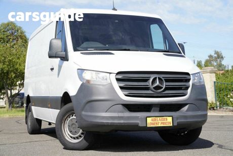 White 2019 Mercedes-Benz Sprinter Commercial 314CDI Low Roof MWB 7G-Tronic + RWD
