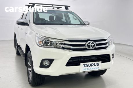 White 2018 Toyota Hilux Dual Cab Utility SR5 (4X4)