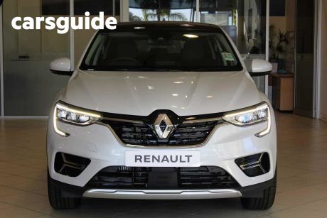 White 2022 Renault Arkana Coupe Intens